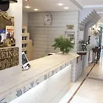 Maria Luisa Hotel