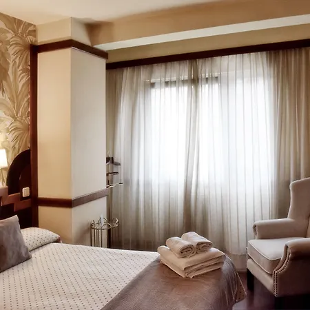 Maria Luisa 3* Burgo