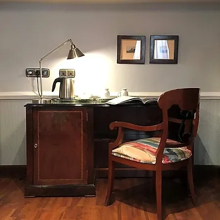 Maria Luisa Hotel 3*