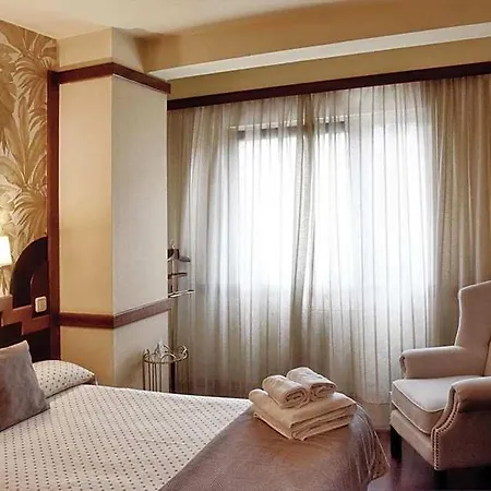 Maria Luisa Hotel