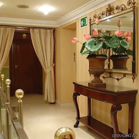 Maria Luisa فندق