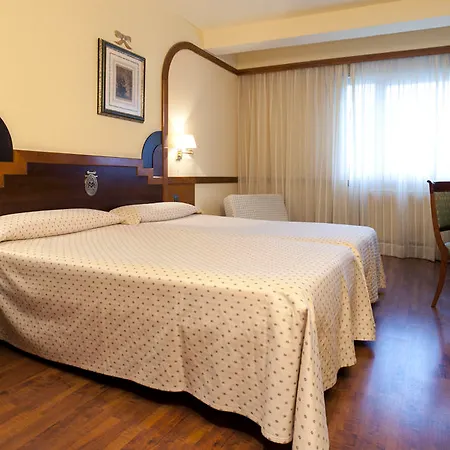 فندق Maria Luisa 3*