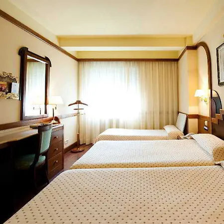 马日亚路易撒酒店 3* Burgo