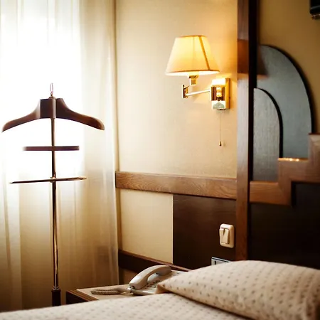 Maria Luisa Hotel