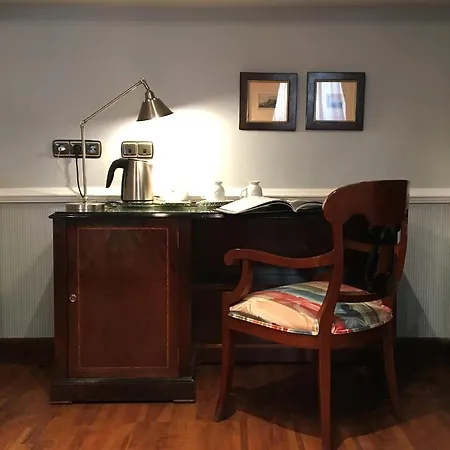 Maria Luisa فندق