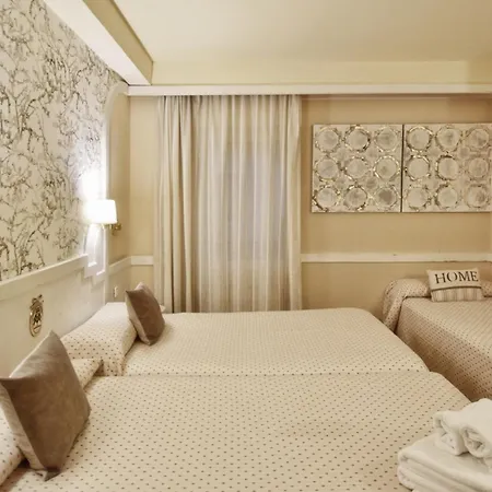 فندق Maria Luisa 3*