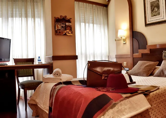 Hotell Maria Luisa 3*