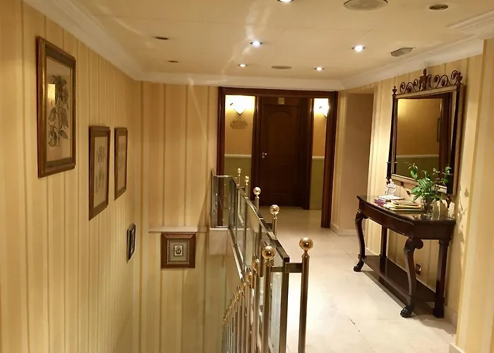 Hotell Maria Luisa 3*