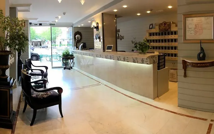 Maria Luisa Hotel 3*