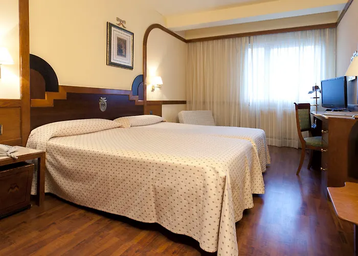 Hotel Maria Luisa 3*