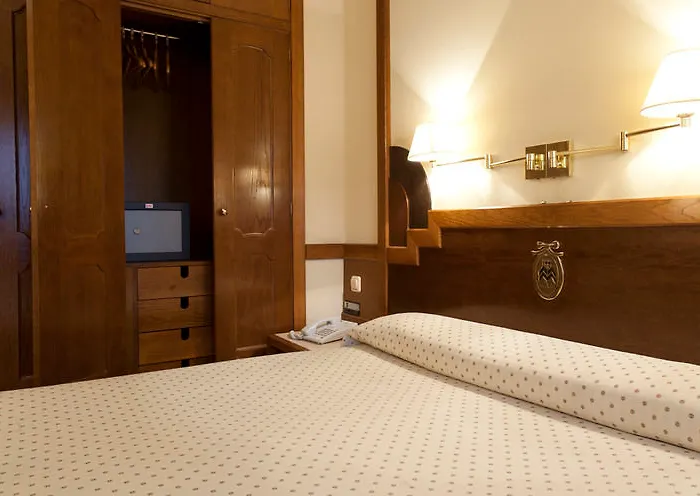 Maria Luisa Hotel 3*