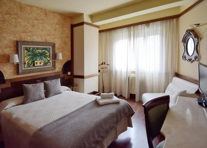 Maria Luisa 3* Burgo